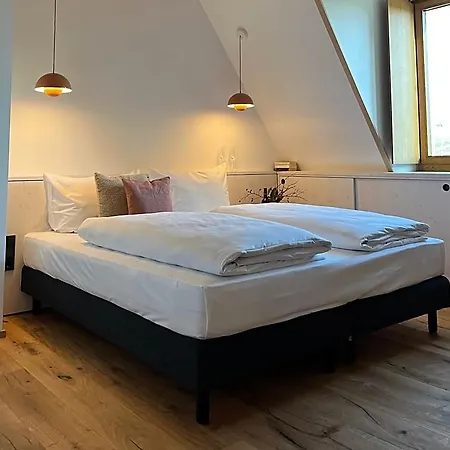 فندق Hotel-weingut Bernard *
