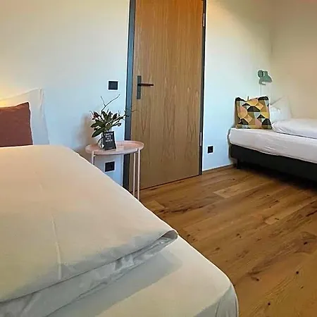 Hotel-weingut Bernard فندق مارغيتسهُشهايم