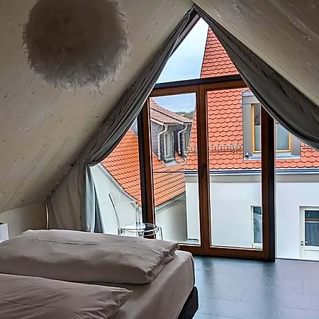 Hotel-weingut Bernard فندق *